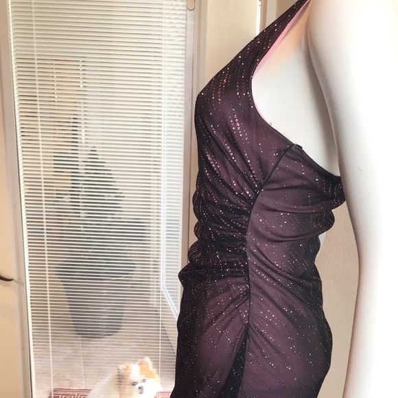 ❌❌SOLD❌❌Slimming Vintage Prom Dress - Picture 7 of 7